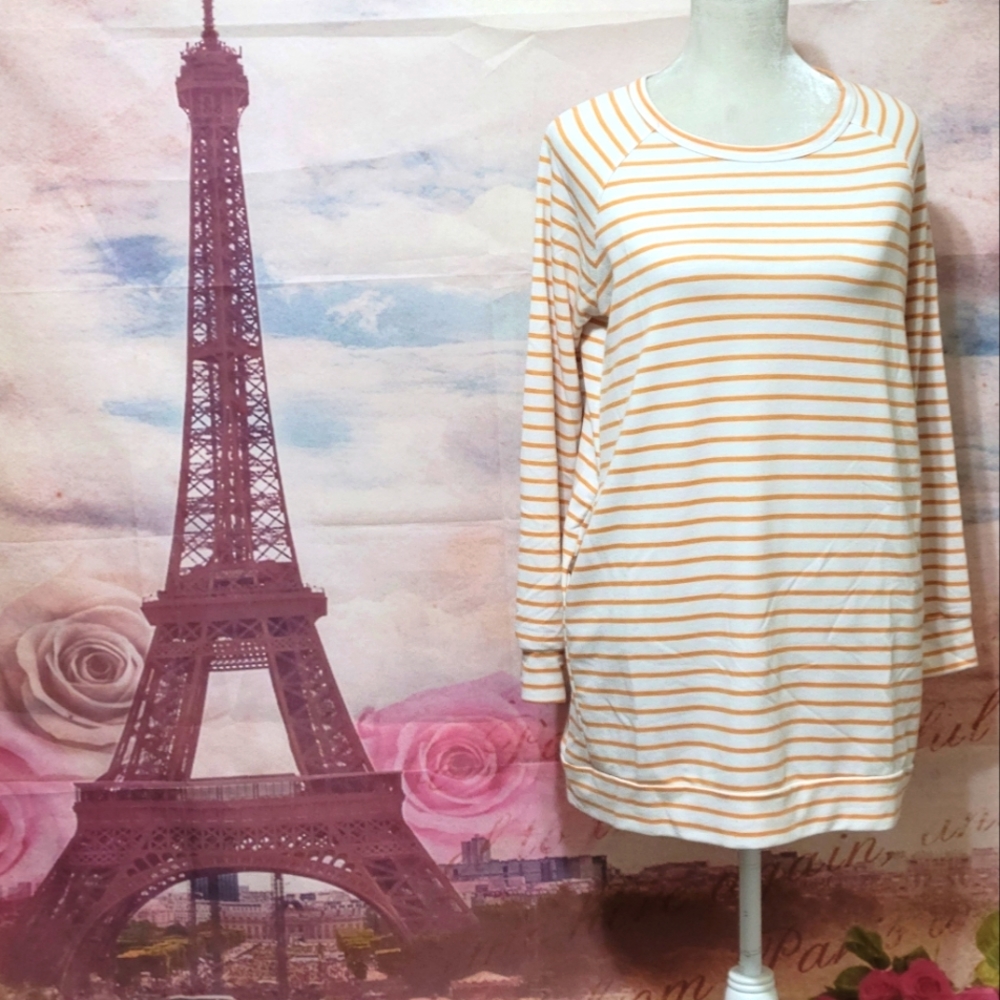 Betsey's Boutique shop striped top